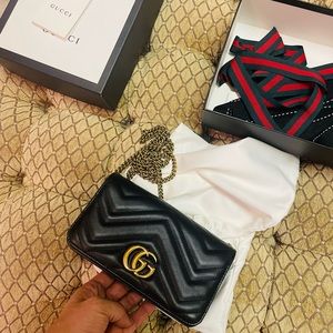 Authentic Gucci mini chain GG Marmont mini black matelasse leather crossbody bag